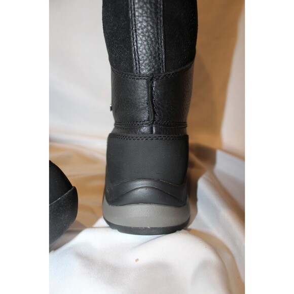 UGG Adirondack III Tall Leather Wateproof Suede Leather Boots Black Sz 8.5 NWT - Picture 7 of 8